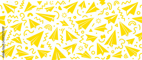 Quadro su tela Yellow Paper Airplanes Pattern - Travel, Dreams, and Creativity Background