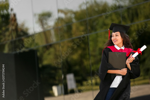 Female Asian graduating stu...