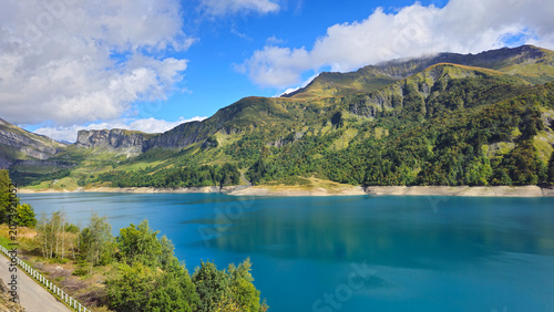 Fotografía Lake Lac de Roselend in the mountains landscape, French Alps, Beaufort, Savoie, France, Europe