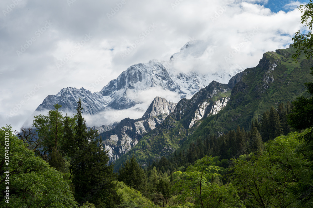 Fototapeta premium Natural Scenery of Snow-Capped Mountains