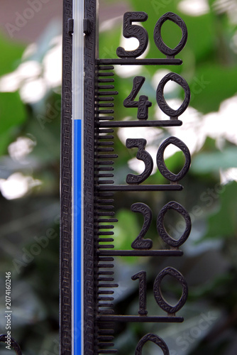 vierzig grad im schatten
