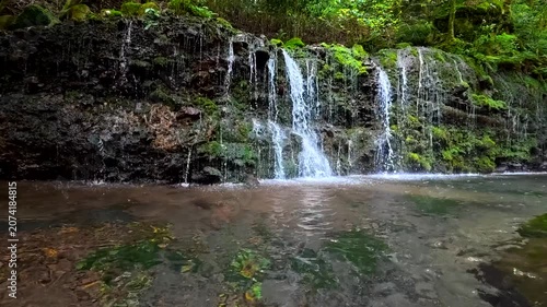 神奈川県箱根で撮影した千条の滝