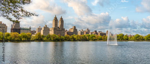 Photos Panorama with Eldorado building and reservoir with fountain in Central Park in m