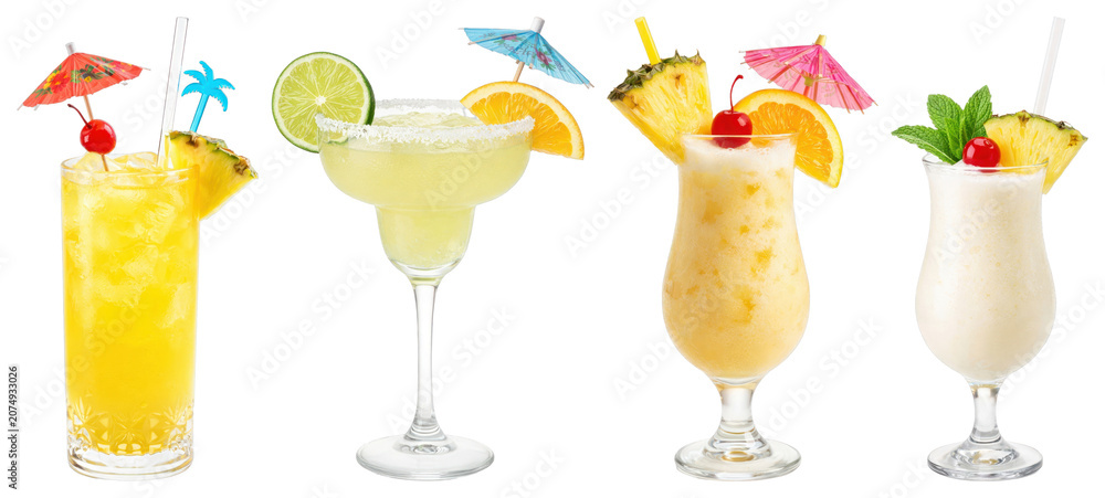 Fototapeta premium PNG Colorful tropical cocktails with umbrellas, transparent background
