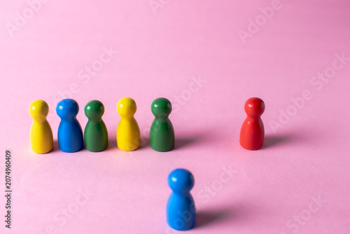 Canvastavla Individual separated from a diverse group representing isolation and exclusion