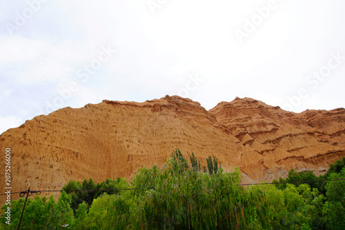 Cuadro en lienzo Real shot of loess erosion Danxia landform stratification gully soil mountain