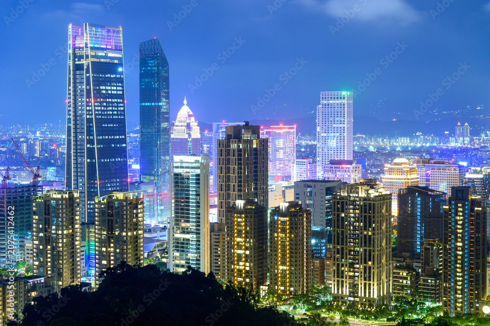 Fototapeta premium 台湾にある台北のとても美しい街並み夜景A beautiful night view of Taipei, Taiwan