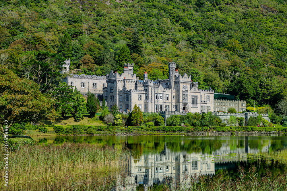 Fototapeta premium Kylemore Abbey, Connemara, Ireland