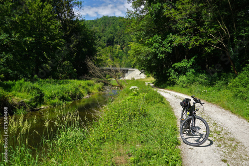 Radfahren im Schmeietal; Naturpark Obere Donau;