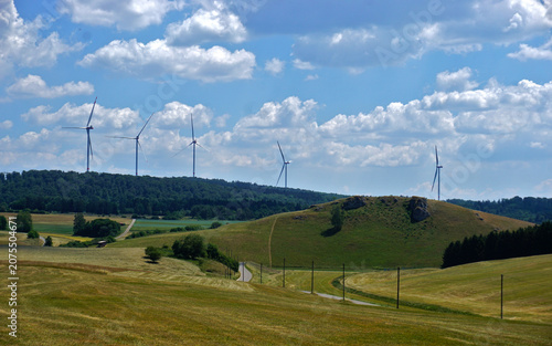 Windpark Hohfleck Sonnenbühl im Landkreis Reutlingen; Schwäbische Alb; Baden Württemberg; Deutschland
