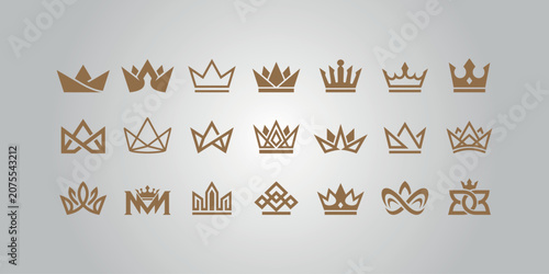 Foto Collection of various crown logos and icons in gold color