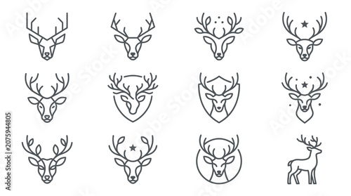 Canvastavla Deer heads with various antlers.