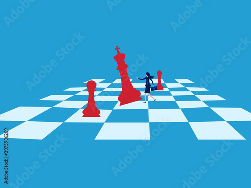 Fotografía businesswoman defeated the chess king on the chessboard.