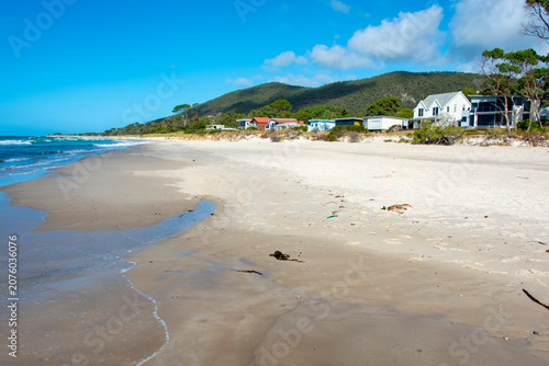 Quadro su tela Sisters Beach in Tasmania - Australia