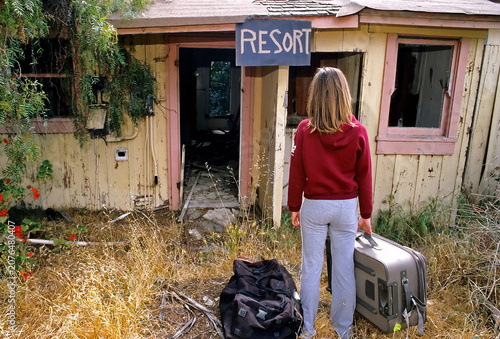 Obraz na plátně Traveler views misrepresented resort conceptual.