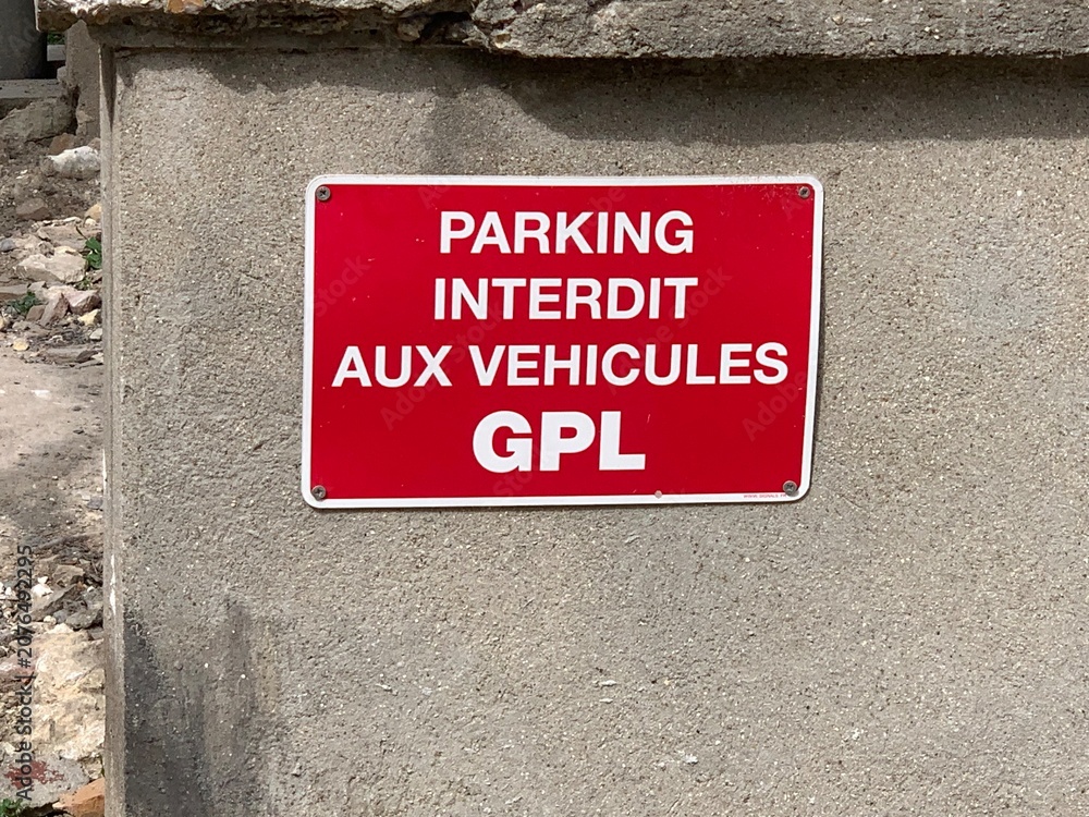 parking interdit aux véhicules GPL