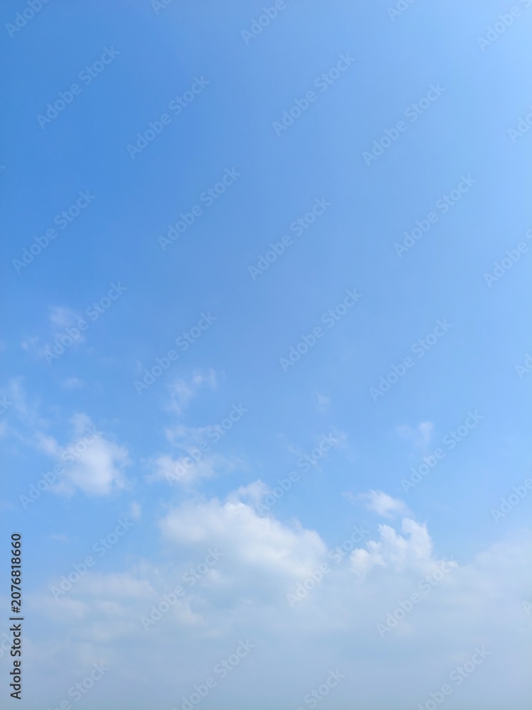 Obraz premium blue sky with clouds
