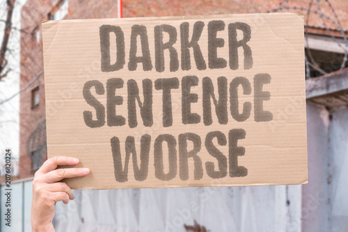 Bild auf Leinwand "Darker sentence worse" Racial minority status leads to harsher punishments