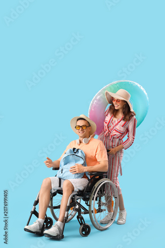Young woman with her husban...