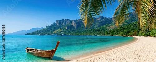 Panel kuchenny z motywem Beach with traditional longtail boat in tropical thailand landscape near krabi