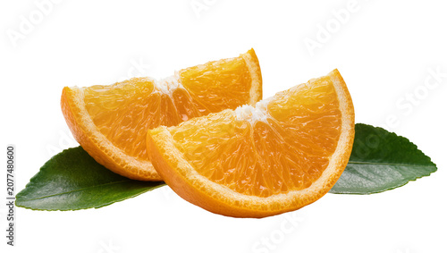 Fotografía Two bright orange citrus fruit slices with green leaves