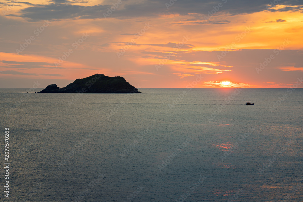 Fototapeta premium Sunset over sea at Eo Gio Quy Nhon, Gia Lai, Vietnam