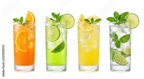 Quadro su tela Refreshing summer cocktail drinks on transparent background
