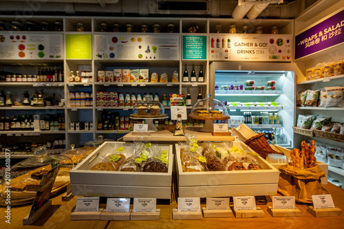 Bild auf Leinwand Hypermarket Deli Counter with Bakery Items and Refrigerated Drinks Display