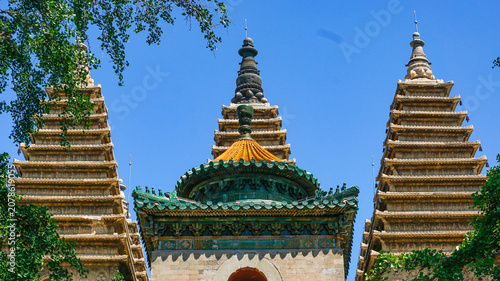 Tableau sur toile Wuta Temple Stone Pagodas, Beijing - Traditional Chinese Buddhist Architecture