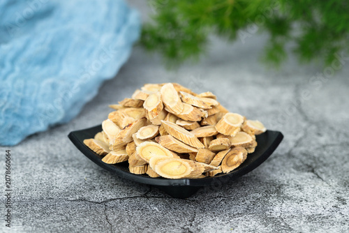 Tableau sur toile Astragalus Root Slice Traditional Chinese Herbal Medicine