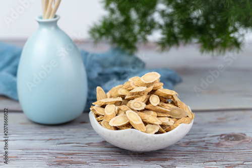 Photos Astragalus Root Slice Traditional Chinese Herbal Medicine