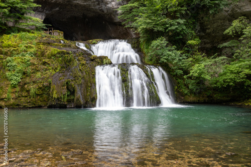 Source du Lison à Nans‑sous‑Sainte‑Anne dans le département du Doubs