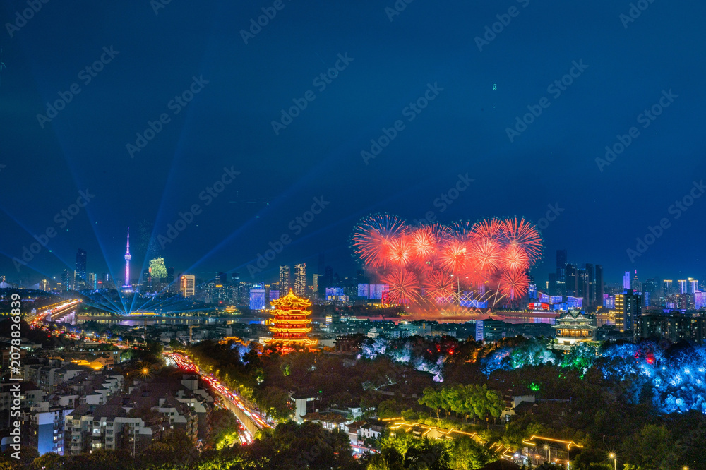 Fototapeta premium Wuhan Fireworks Show Over Yangtze River at Night