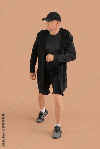 Portrait of sporty middle-a...