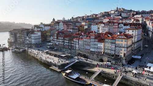 Quadro su tela Ribeira Pier In Porto Portugal