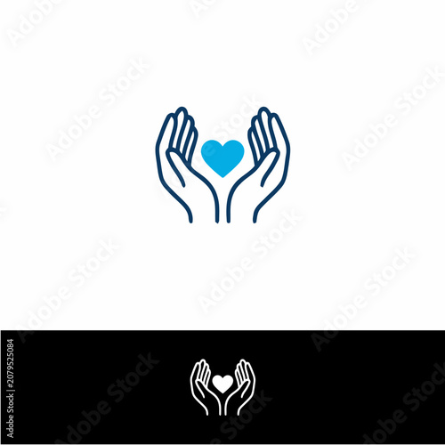 Foto A graphic illustration of hands holding a heart symbolizing care.