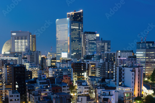 Foto 青に染まる都市の夜