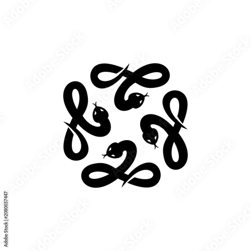 Foto Two snakes entwined in a circular silhouette against a white background