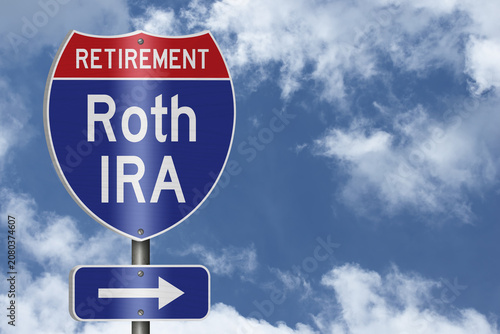 Obraz na płótnie Roth IRA Retirement Text on an American interstate road sign with sky