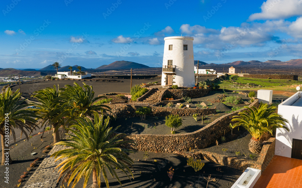 Obraz premium Molino de Yaiza, Lanzarote, Canary Islands, Spain