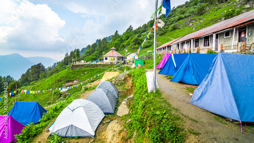 Foto Khaliya Top is a high altitude alpine meadow situated in the Kumaon Himalayas of