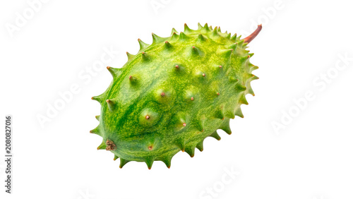 Foto Fresh green exotic kiwano horned melon fruit isolated on a transparent backgroun