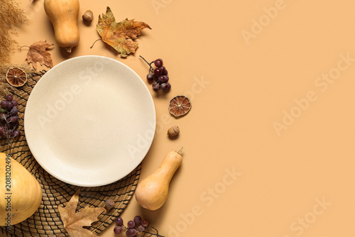 Autumn table setting with p...