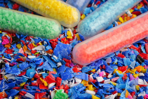 Konstfotografi Plastic colorful pieces recycling shredded for industrial use.