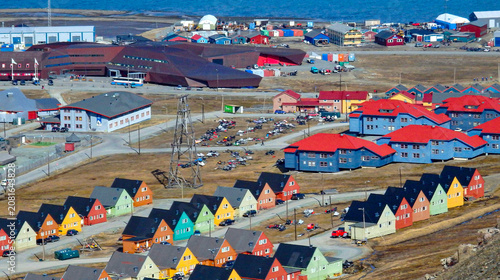 Bild auf Leinwand Top View, Street Scene, Traditional Architecture, Longyearbyen, Arctic, Spitsber