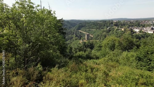 Manderscheid am Eifelsteig  mit Oberburg und NIederburg - Nationalpark Eifel, Rheinland-Pfalz