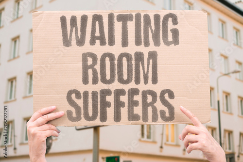 Photos "Waiting room suffers" Patients endure prolonged delays