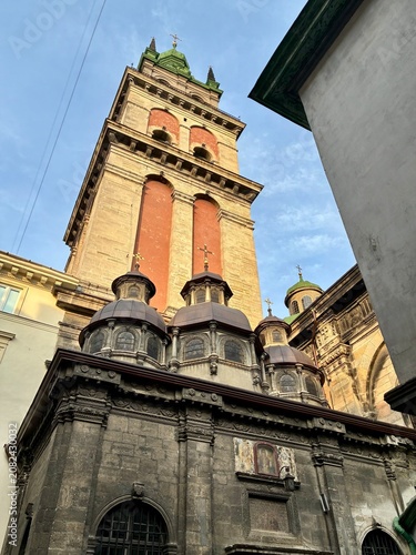 Canvastavla Low-angle view of the historic bell tower of St