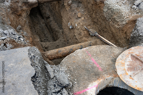 Foto Underground utilities construction project, precast concrete stormwater system a