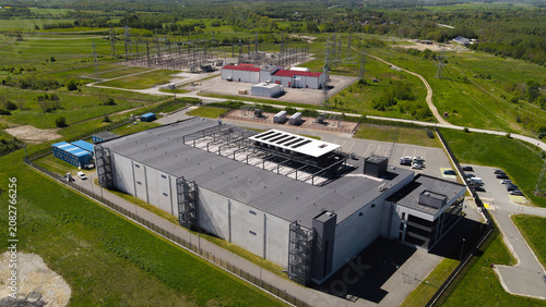 Obraz na płótnie Large modern data center infrastructure in a rural setting